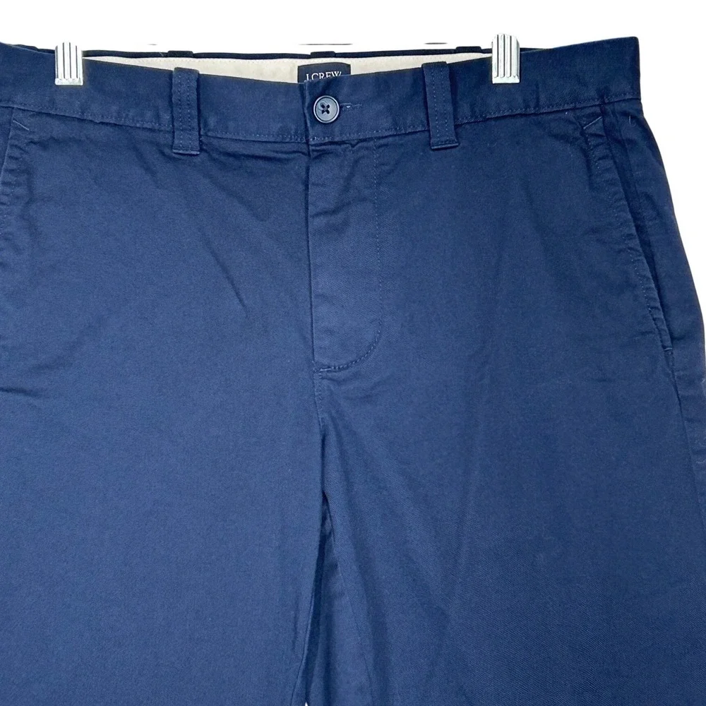 J. Crew Navy Blue Flat Front Shorts Men's Size 30 with 9